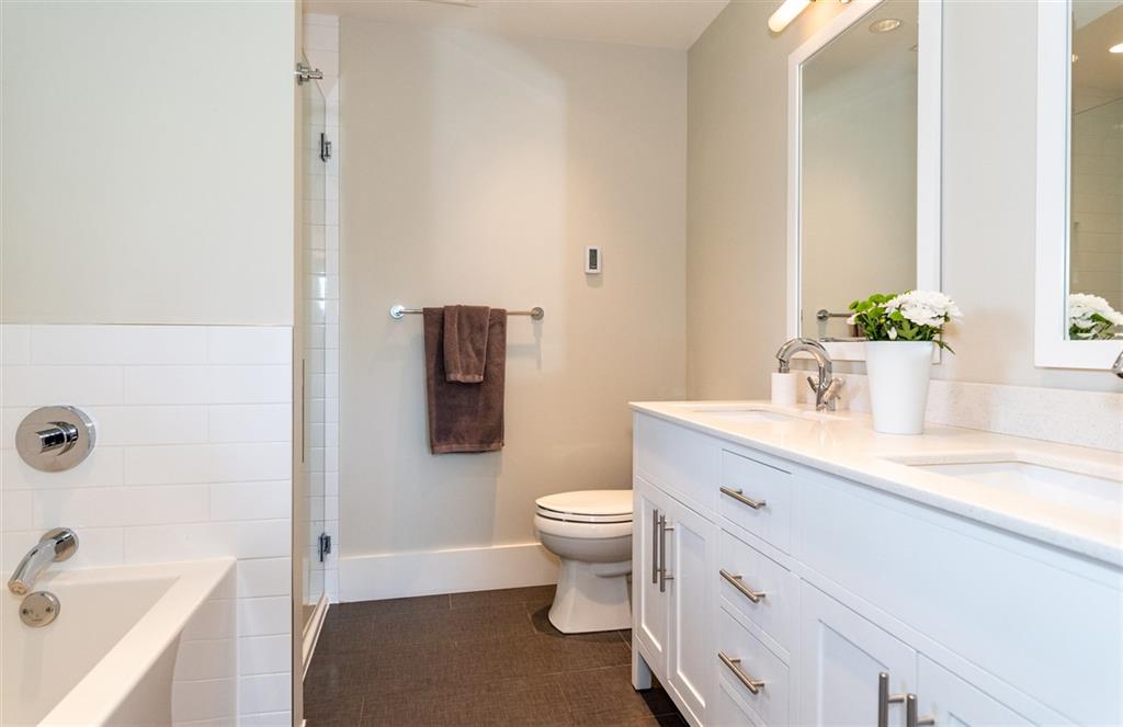 North Vancouver Bc Homes for Sale 945 Prospect Avenue, Canyon Heights