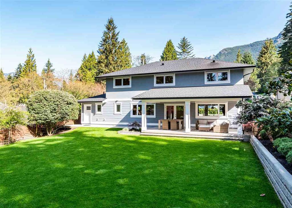 North Vancouver Bc Homes for Sale 945 Prospect Avenue, Canyon Heights